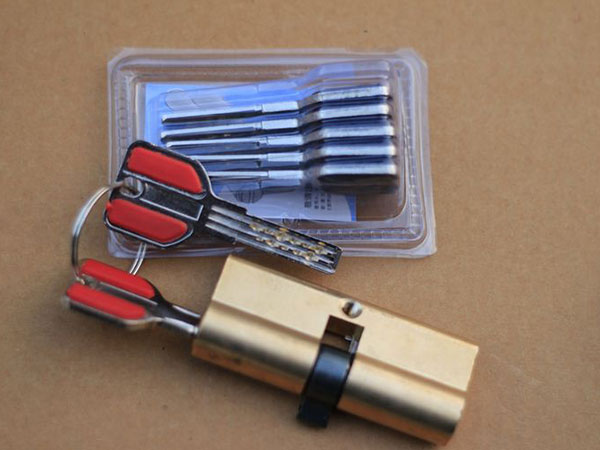 遂平24小时上门开锁公司